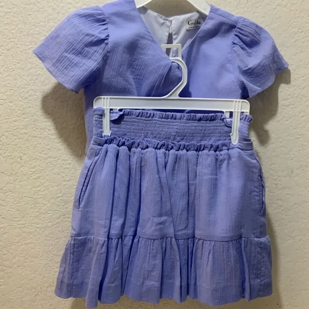 - New Gabby lavender 2 pice suits size 8